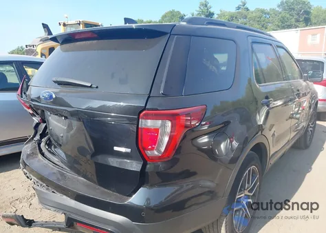 2016 Ford Explorer Sport z USA, uszkodzony, nr VIN 1FM5K8GT2GGC49590